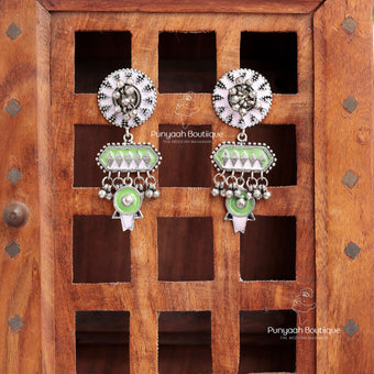 Elegant Amarapalli Inspired Earring