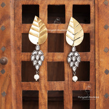 Amrapali Inspired Leafy Earring