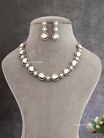 Simple Uncut Kundan Necklace