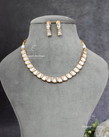 Dazzling Kundan Necklace