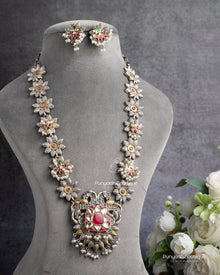 Floral Pachi Kundan Necklace