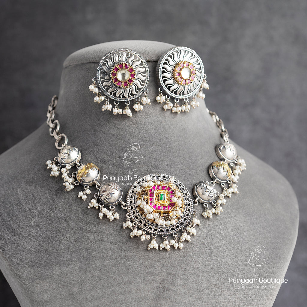 Chakra Pachi Kundan Necklace