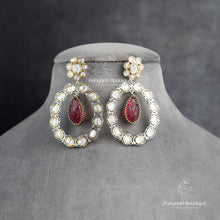 Carved Oval Kundan Earring