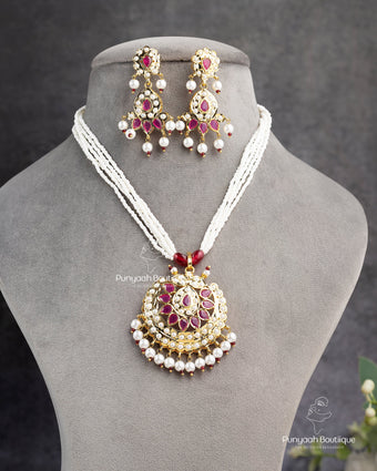 Classic Jadau Kundan Necklace