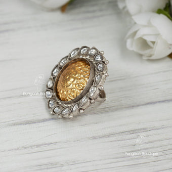 Pretty Carved Ring